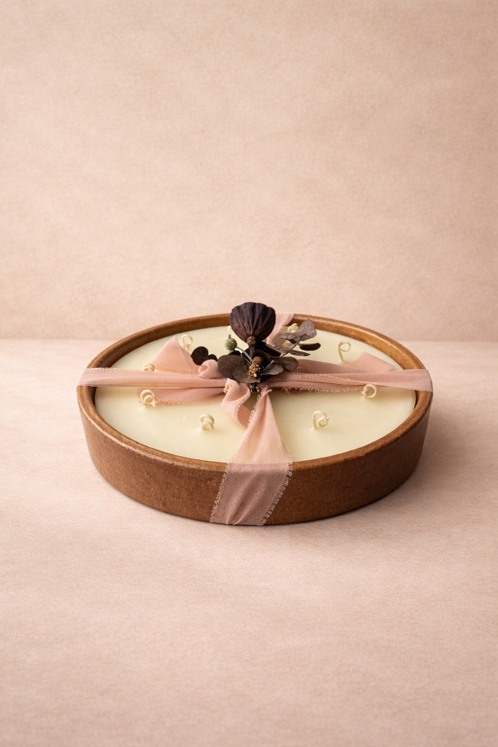 Büyük Toprak Formu Kokusuz Mum