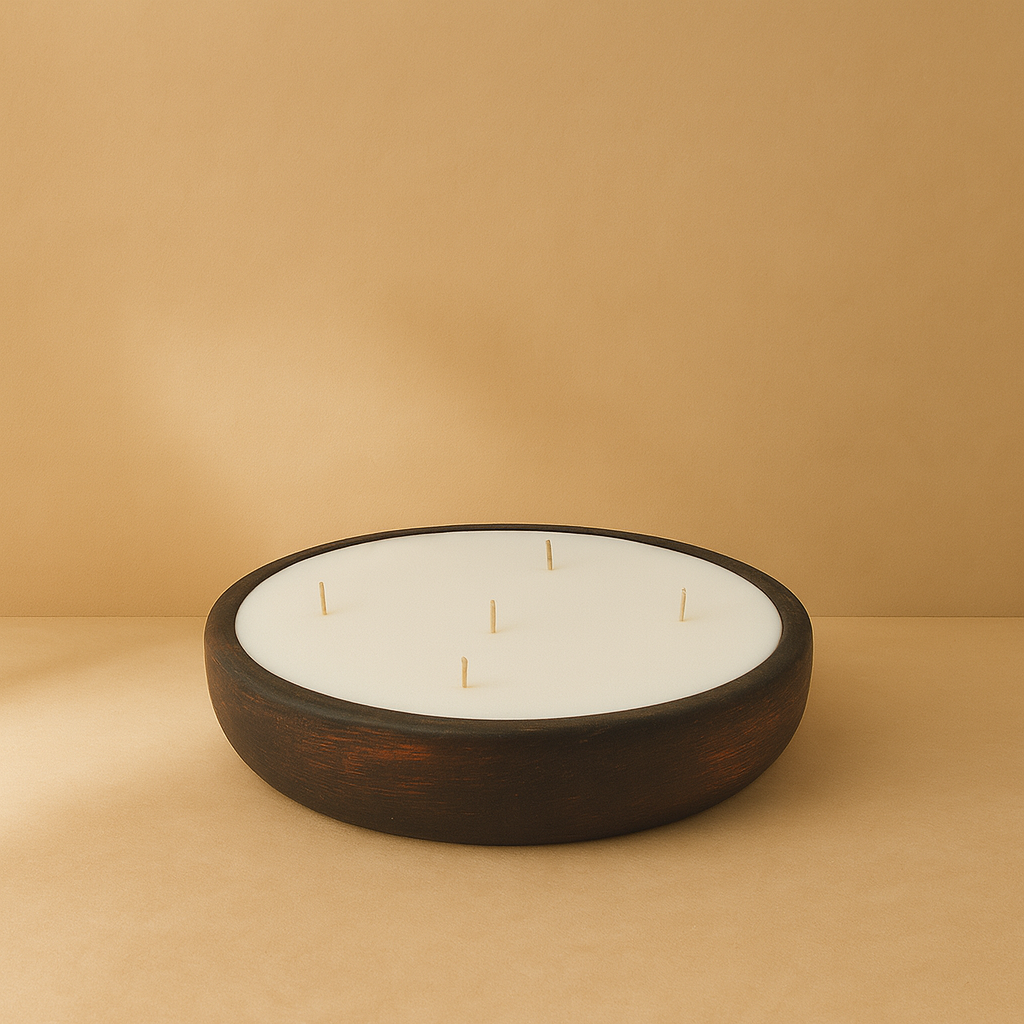 Koyu Toprak Formu Mum- Beyaz